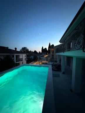 Villa Mak